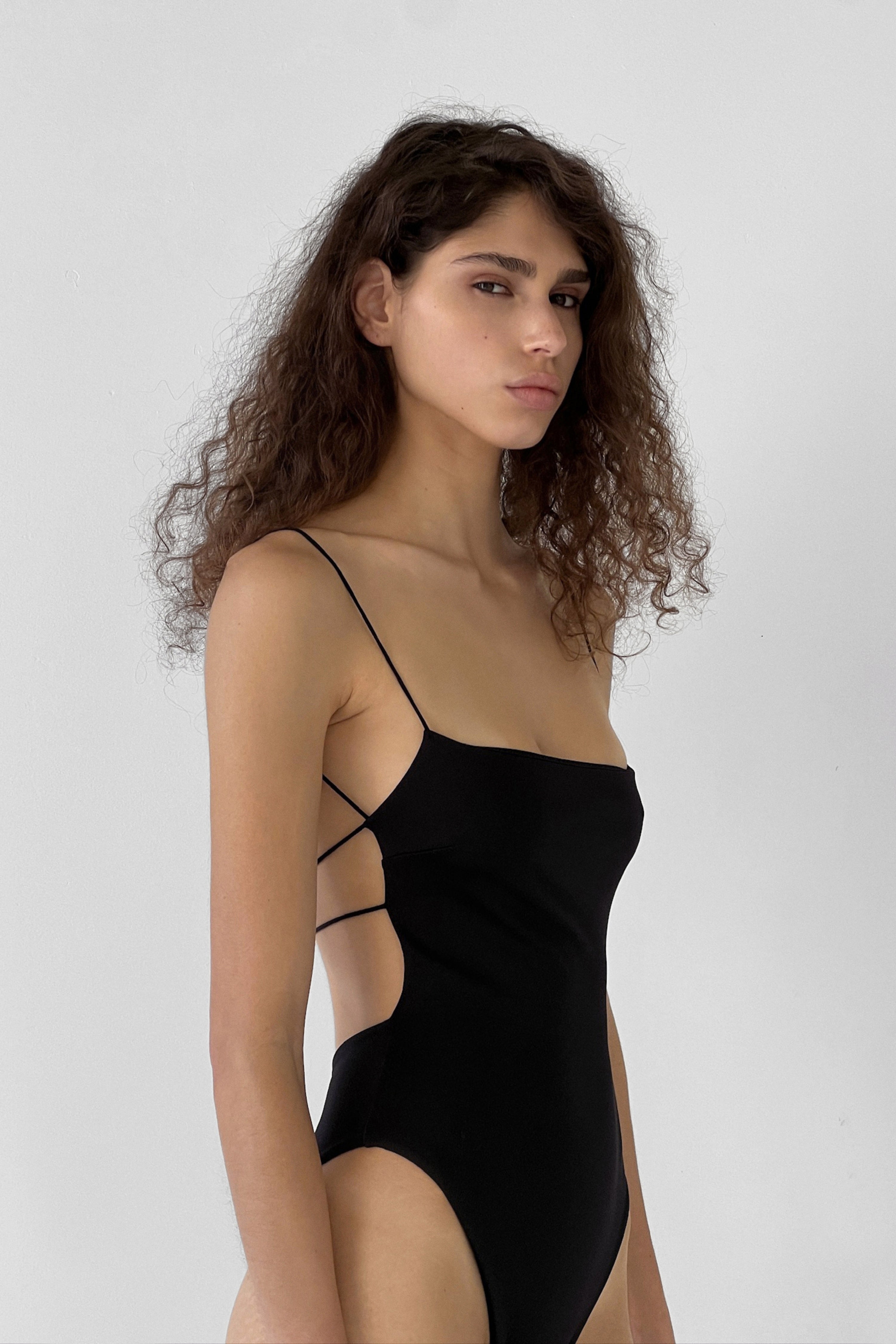 Fine Strap One Piece | Black