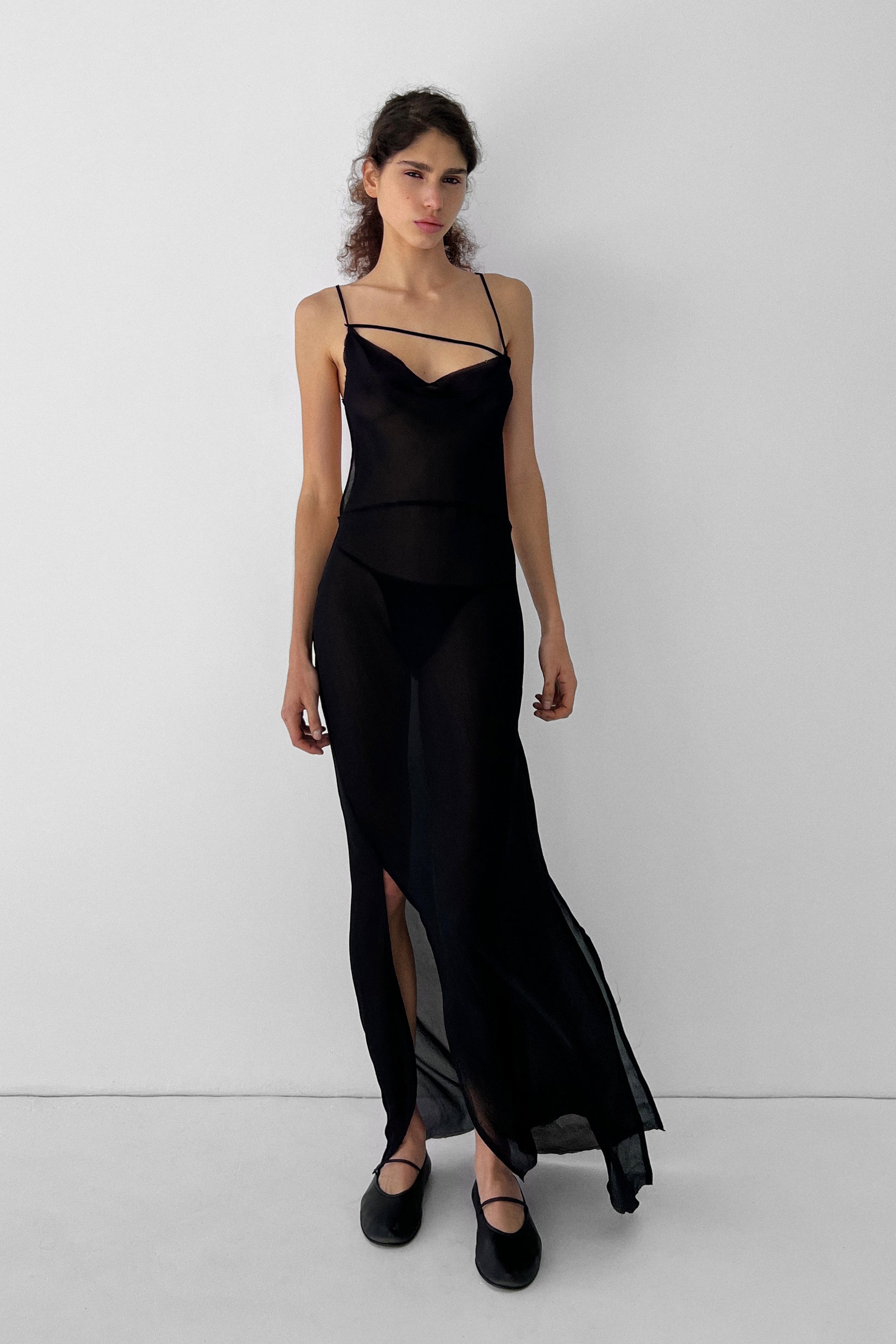 Low Back Long Visco Dress | Black