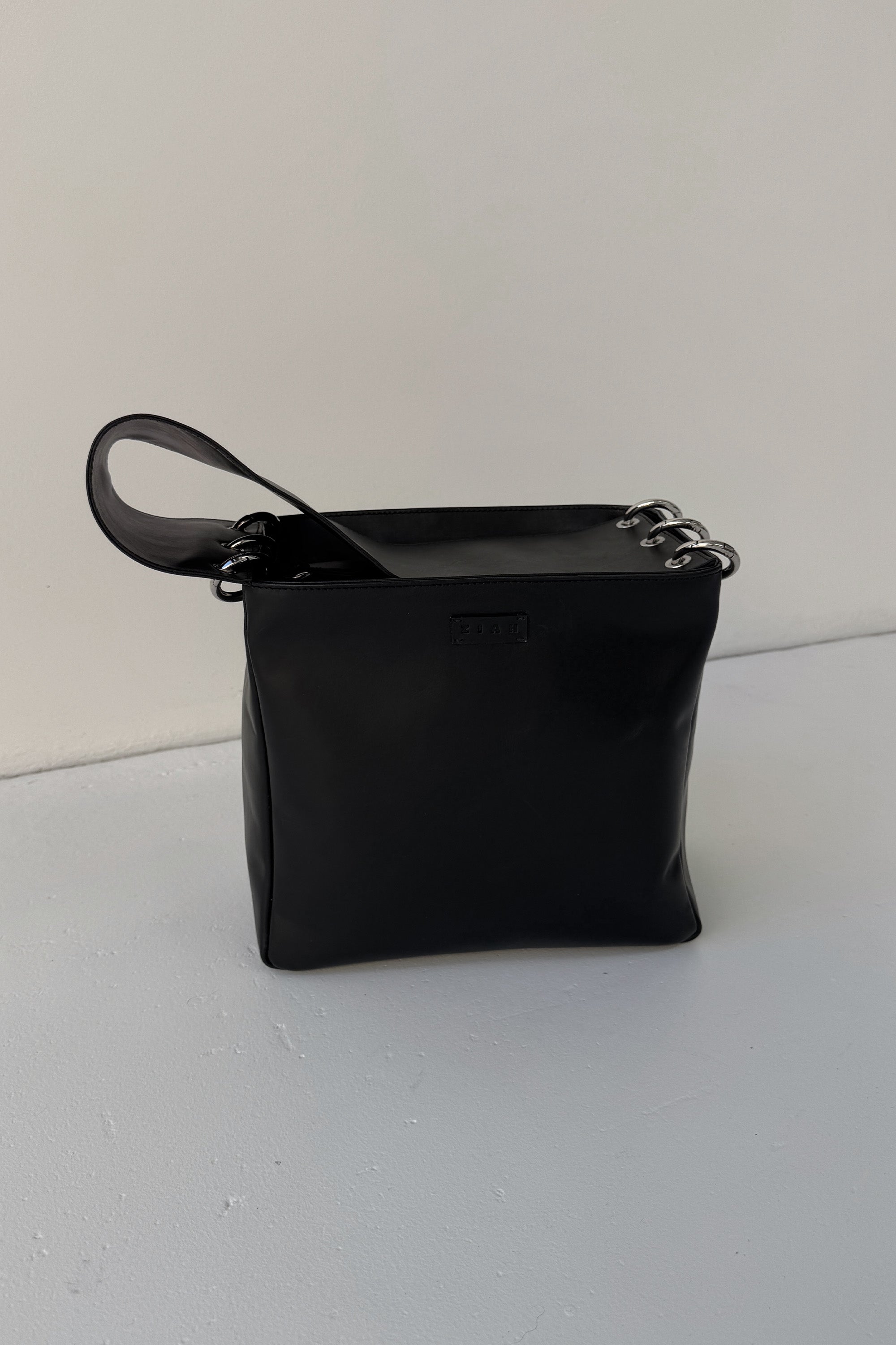 Large Eyelet Bag | Black