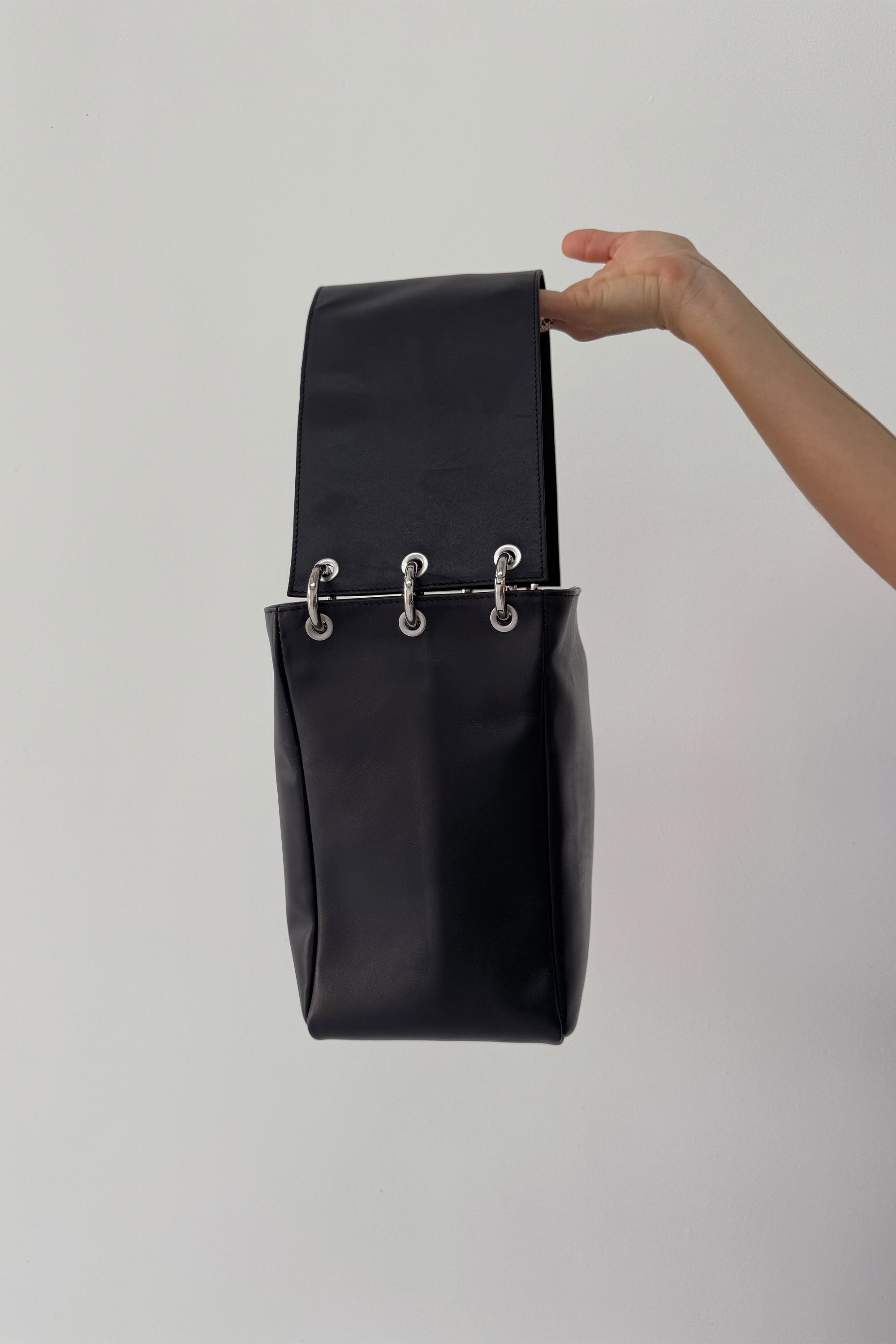 Large Eyelet Bag | Black