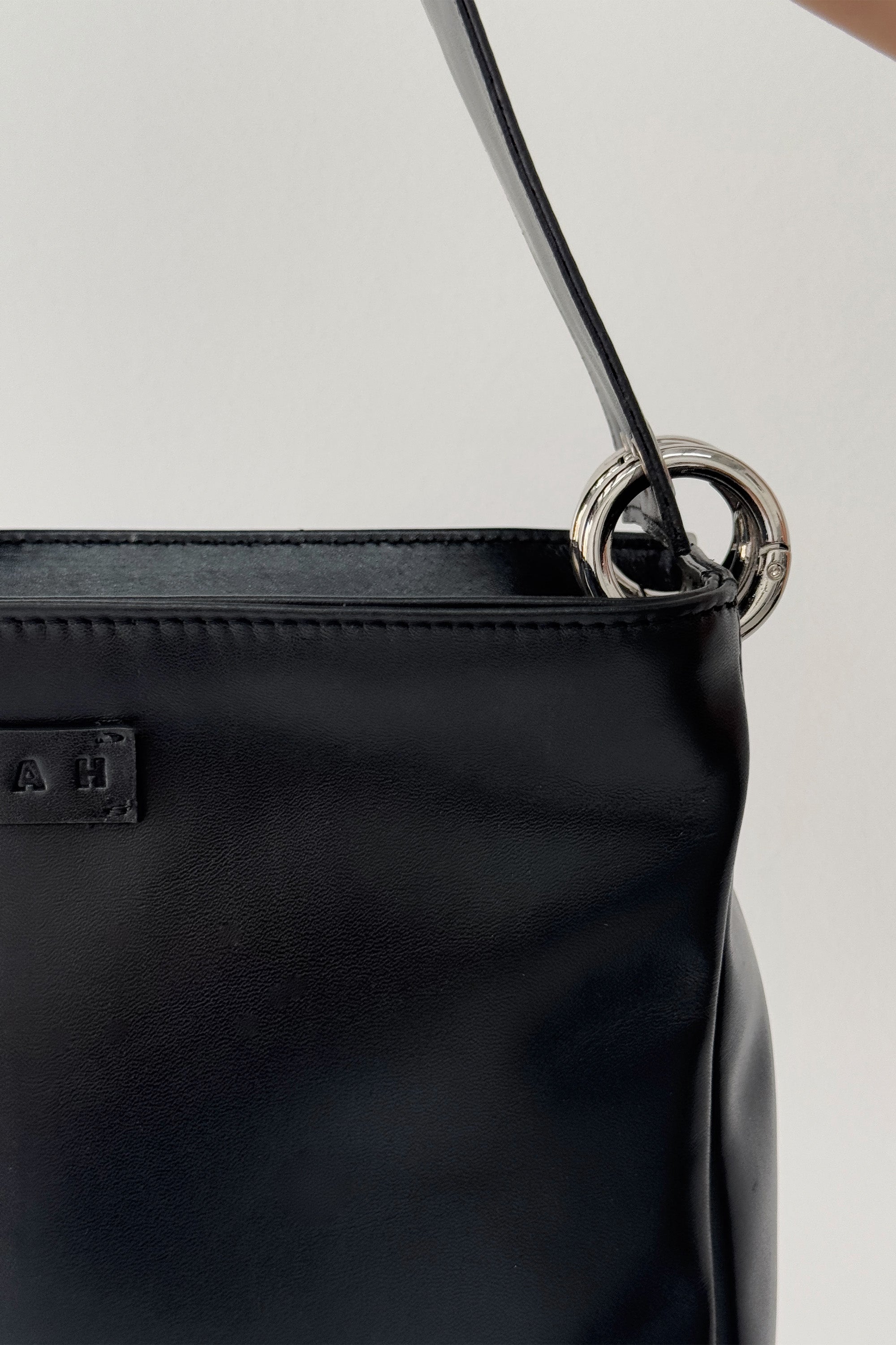 Large Eyelet Bag | Black