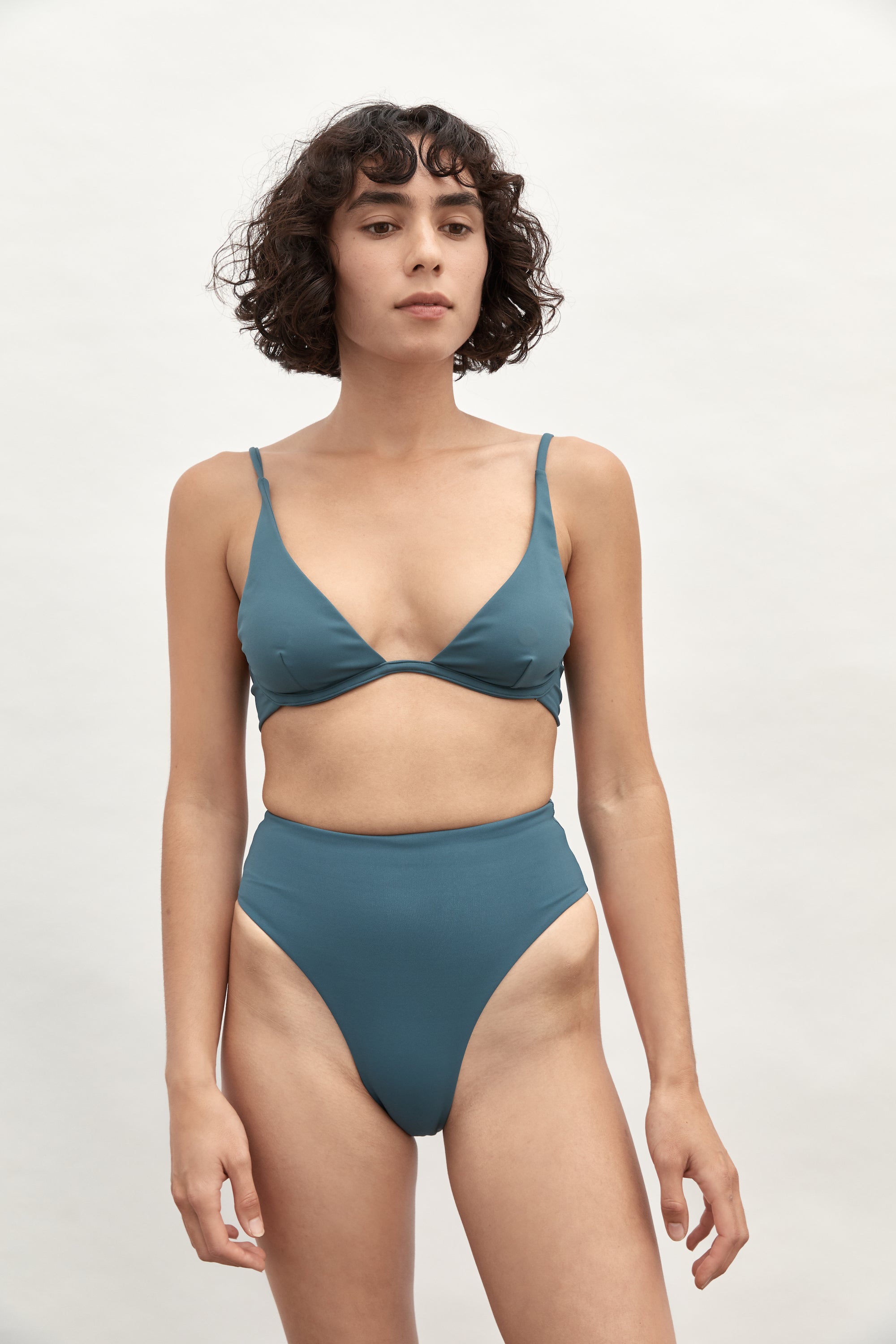 Ziah Swim | Plunge Underwire Top | Midnight Blue