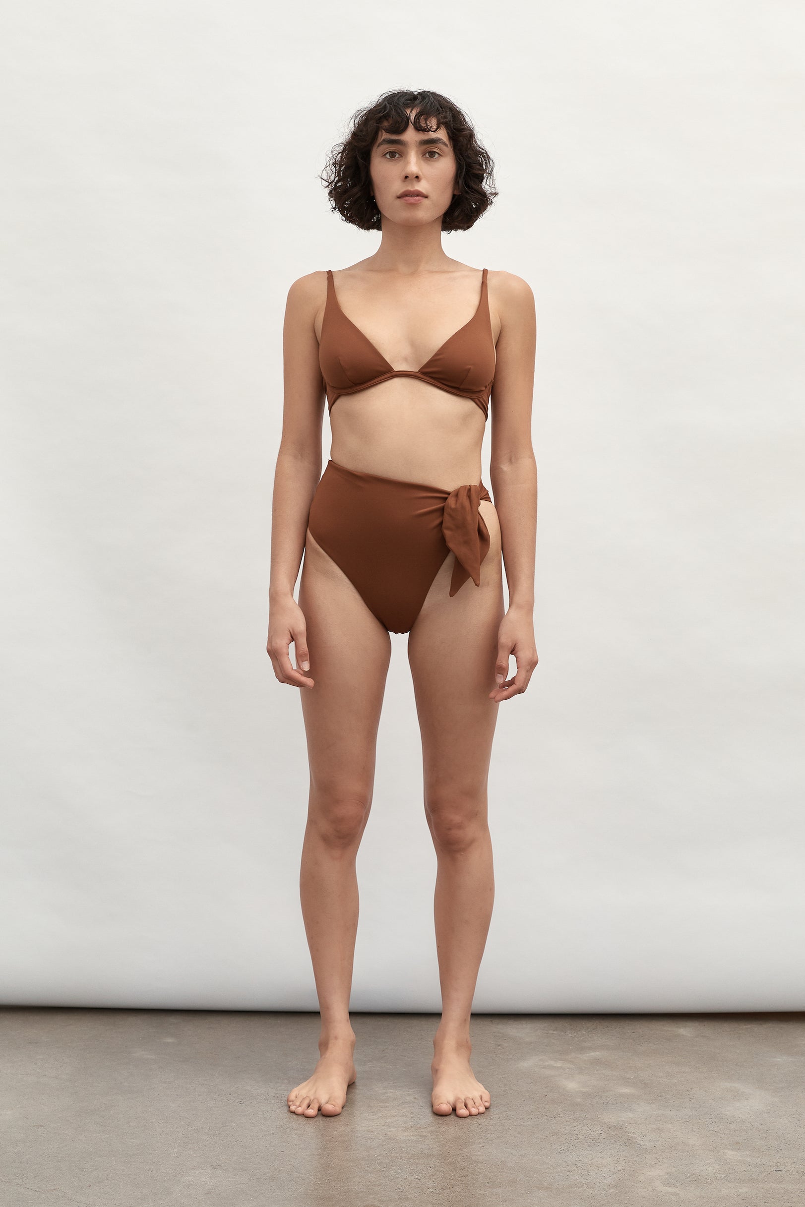 Ziah Swim | Plunge Underwire Top | Truffle